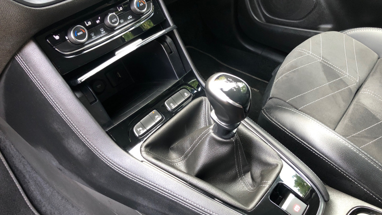 Vauxhall Grandland 1.2 Turbo Ultimate 5dr Petrol Hatchback